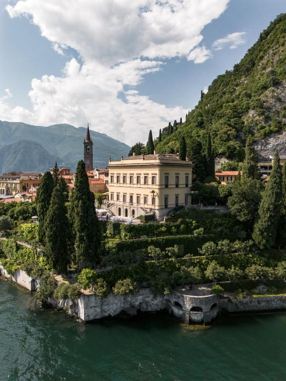 Villa Cipressi luxury wedding venue on Lake Como